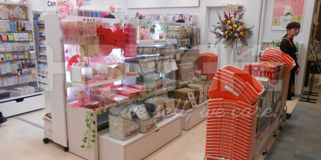 مشروع مخزن العلامة التجارية اليابان 1800 م 2 طابقين 2016-14